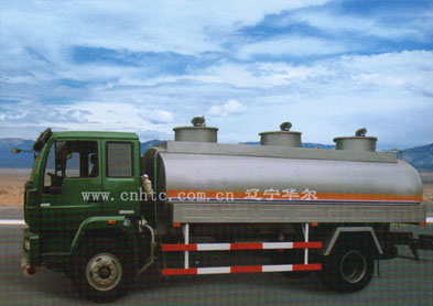 Shao shuai 42 Chemical liquid truck